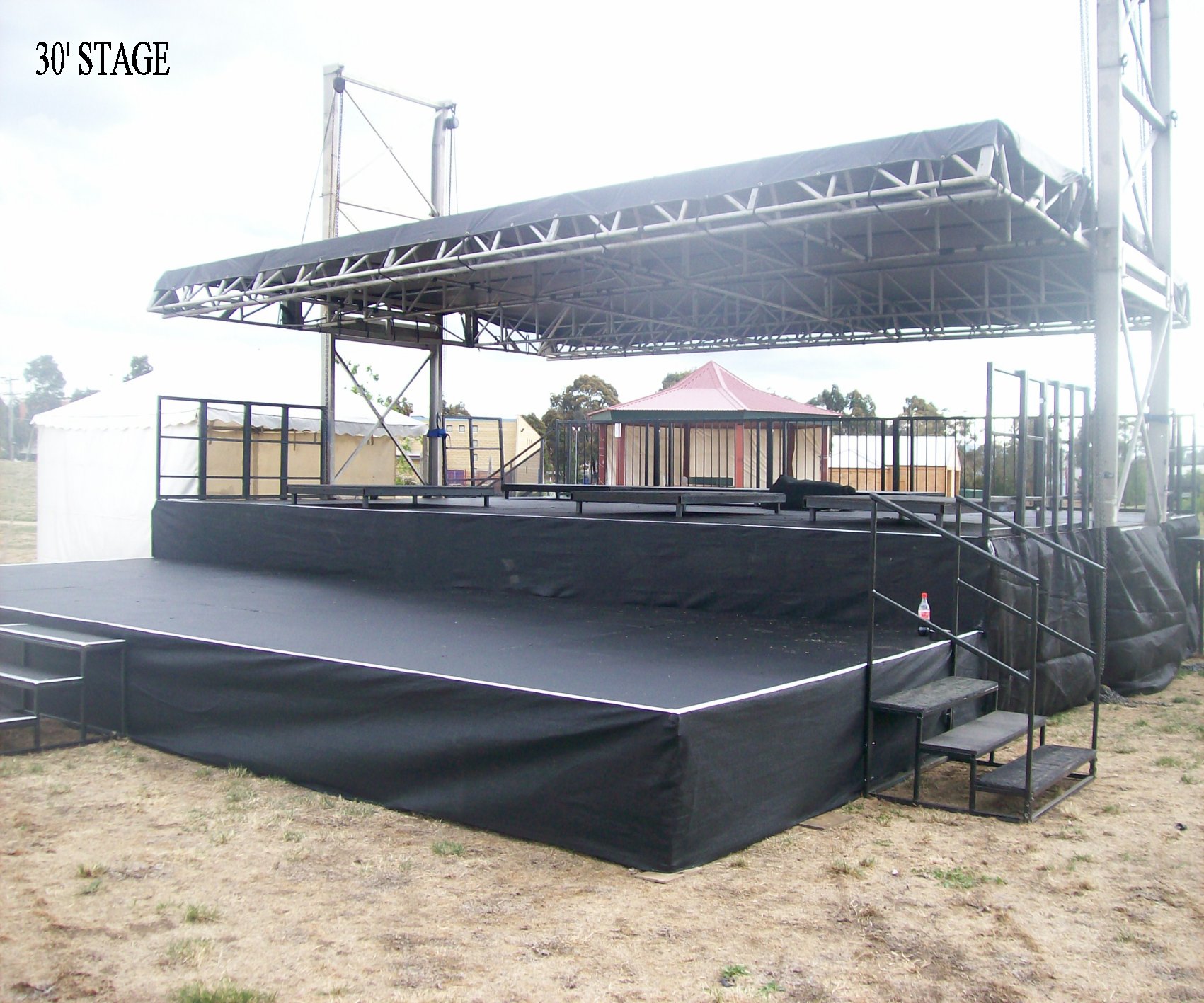 30-foot-STAGE-2008